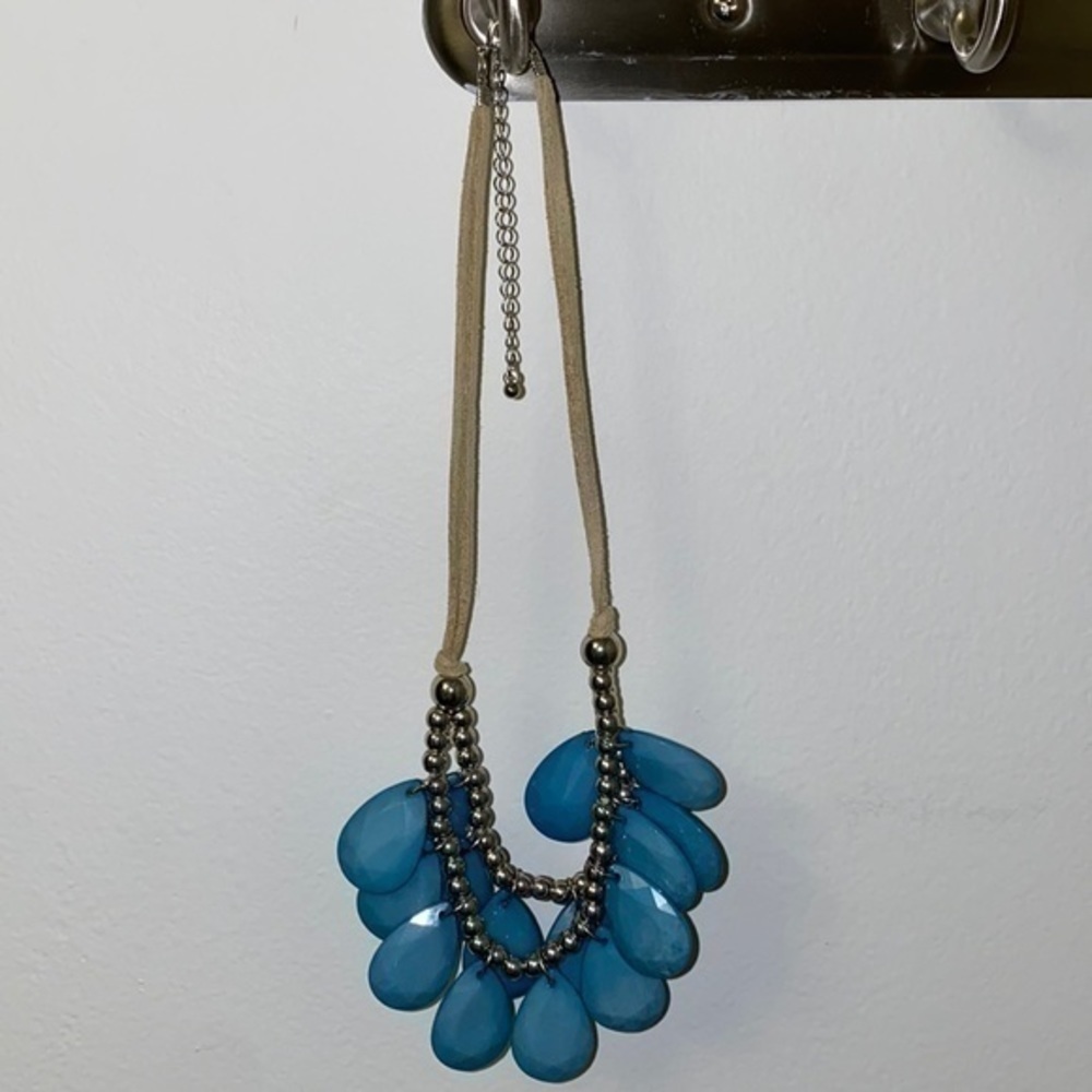 Necklaces - Picture 2 of 6